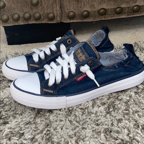 Levi's Shoes - Levi’s women size 7